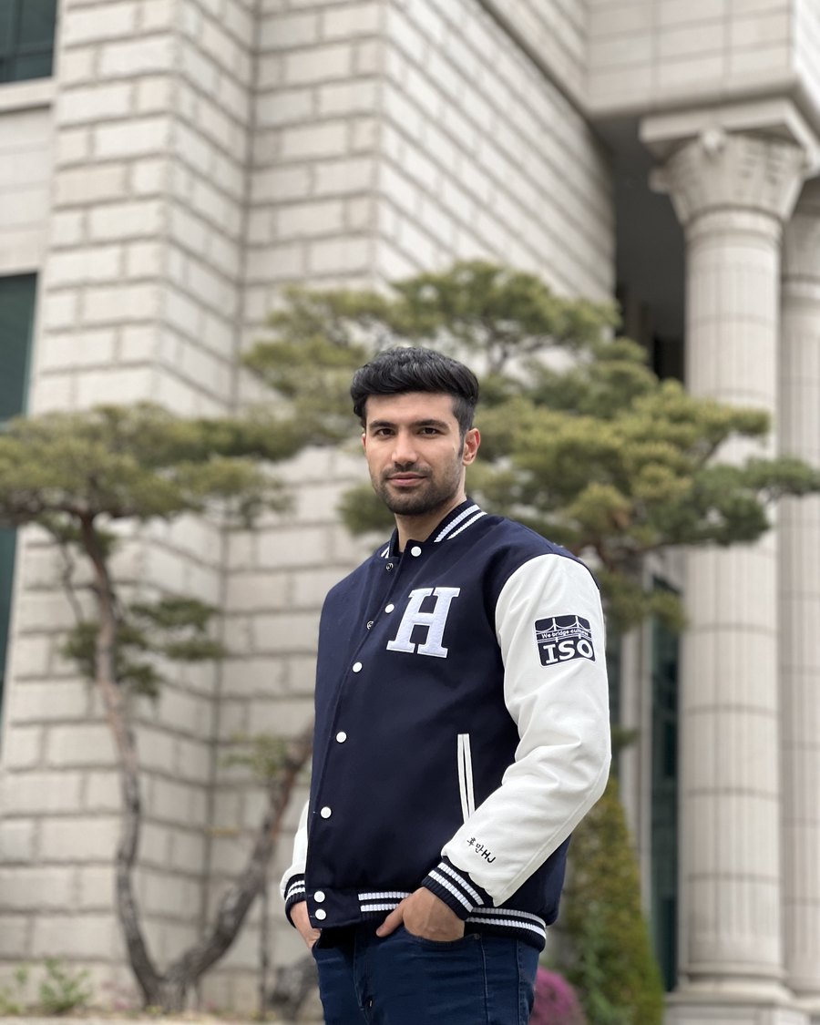 Houman Jalouti at his MBA graduation