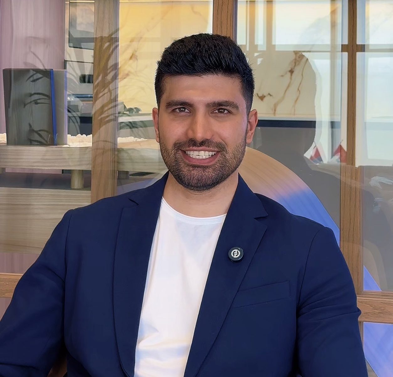Houman Jalouti, finance background